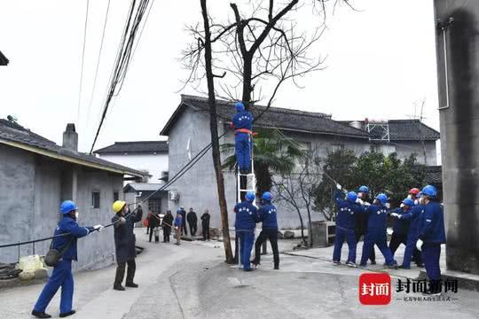 四川廣元 復(fù)工保障給力，24小時(shí)搶通重點(diǎn)招商企業(yè)施工用電